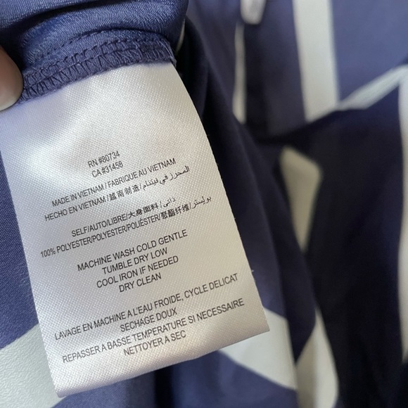 BCBG Generation flowy striped tank top Small - Picture 6 of 6